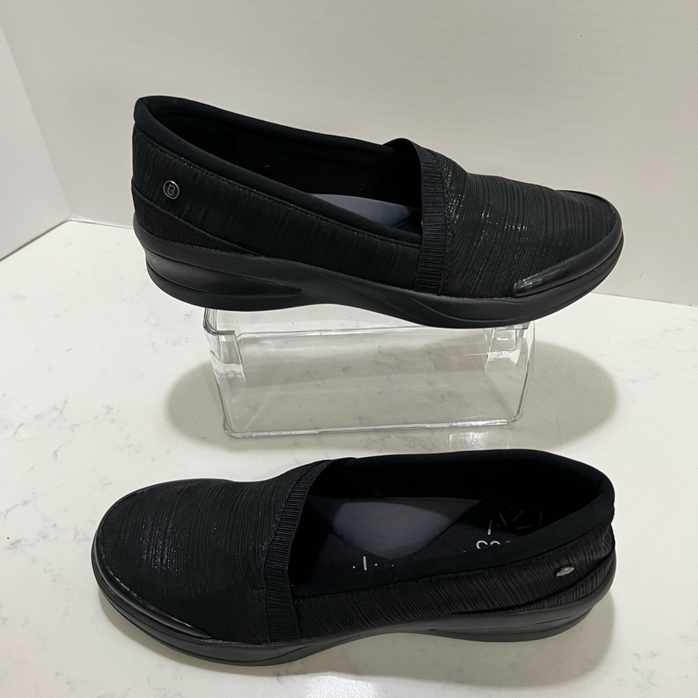 Bzees Textured Black Loafers